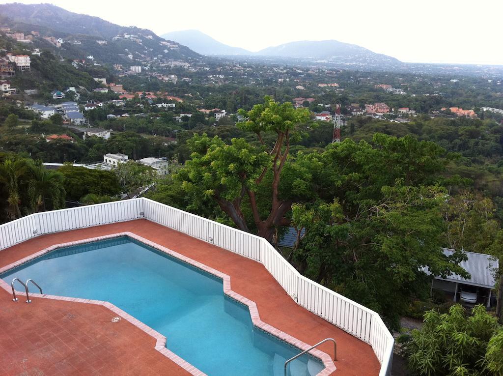 Hill Top Kingston Jamaica Luaran gambar